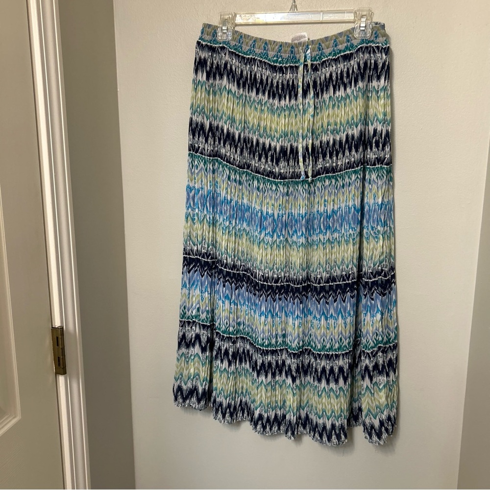 Women's Alfred Dunner Blue White Green Pleated Skirt Elastic Waist Size 14